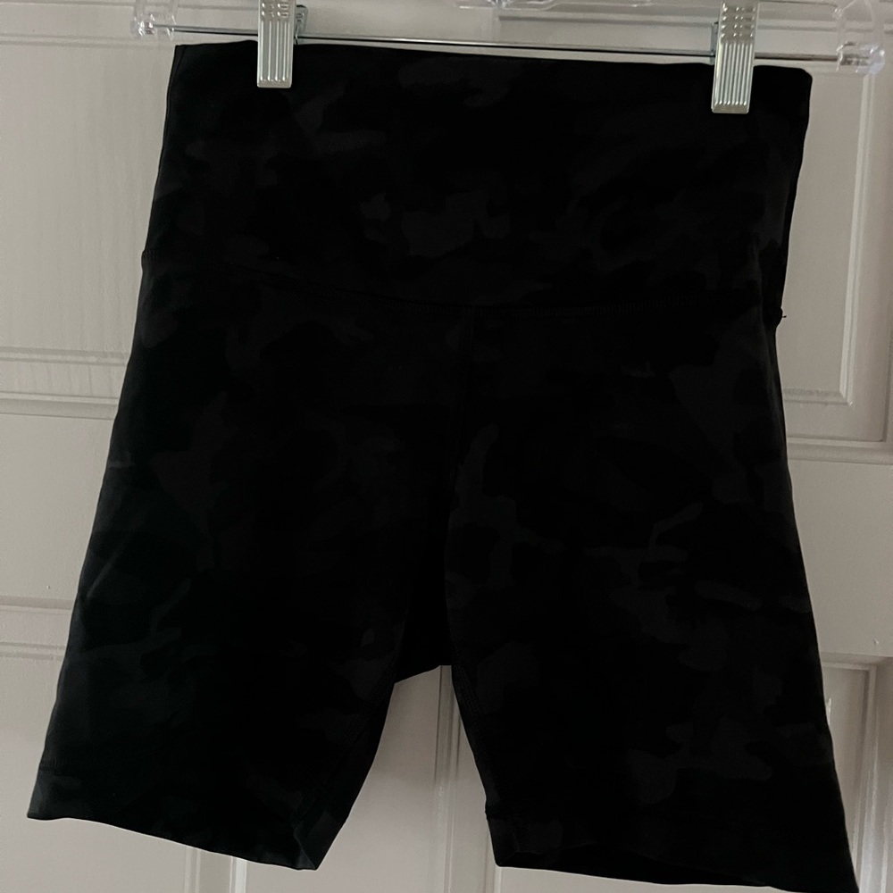 Lululemon wunder under high-rise short 6”